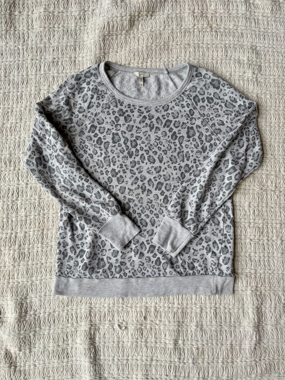 Joie Gray Leopard Print Crewneck Sweatshirt Pullover M Casual Boho Fall